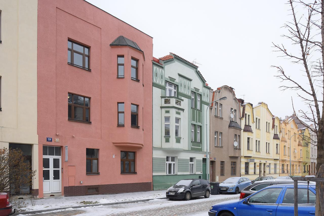 Pink House Apartments Praga Exterior foto